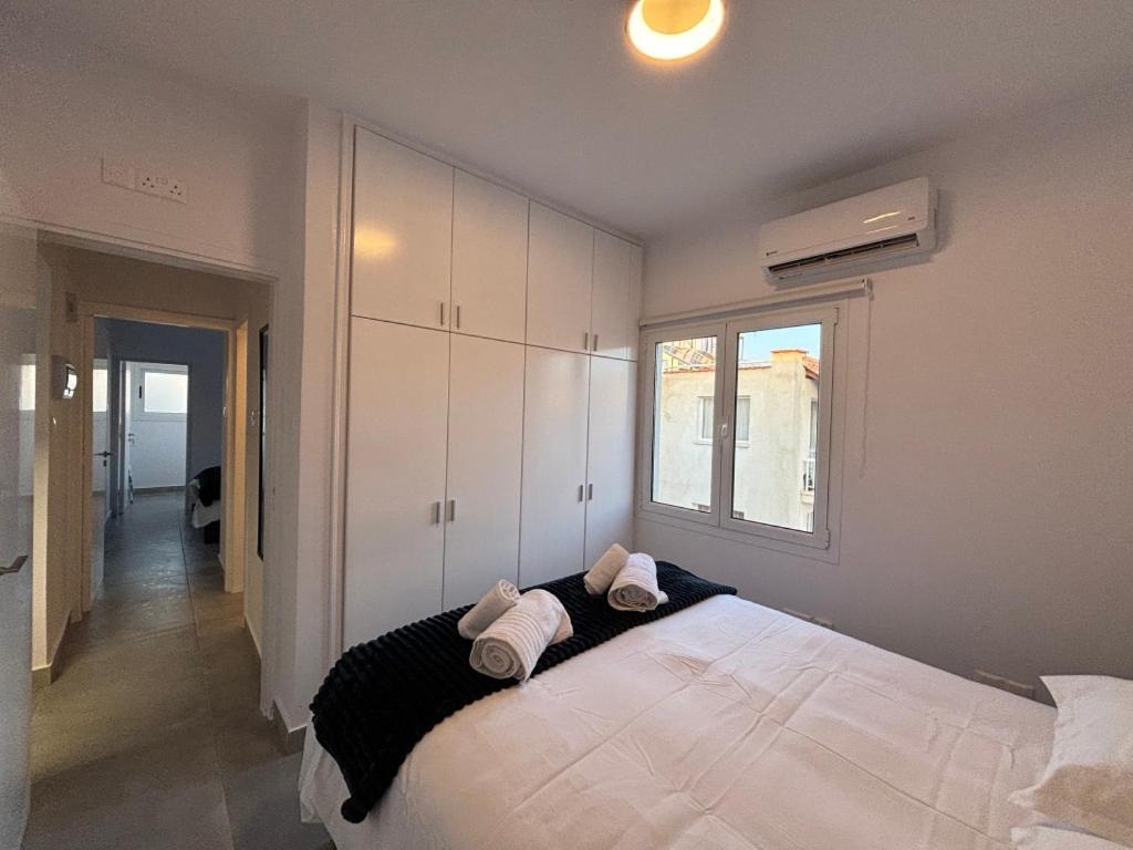 Venus Lighthouse 2B, Sea-View, Paphos Center Apartment Exterior photo